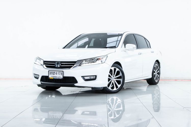 Honda Accord 2015 2.4 Tech Sedan เบนซิน ไม่ติดแก๊ส เกียร์อัตโนมัติ ขาว รูปที่ 2