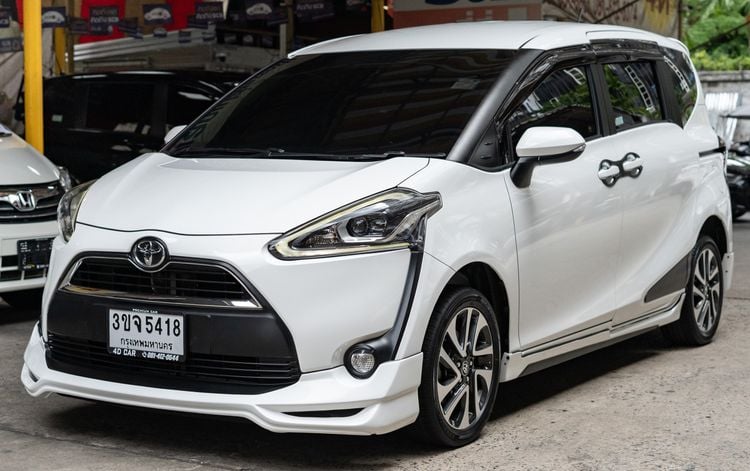 Toyota Sienta 2018 1.5 V Utility-car เบนซิน ไม่ติดแก๊ส เกียร์อัตโนมัติ ขาว รูปที่ 2