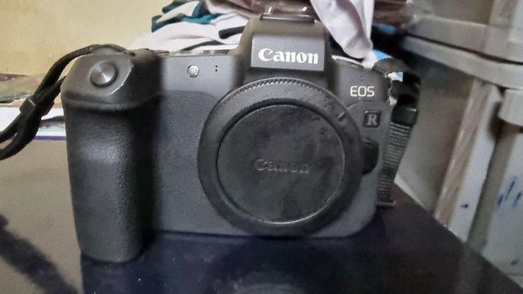 กล้องมิลเลอร์เลส ไม่กันน้ำ ขายกล้อง Canon Eos-R และแบตเตอรี่กริ๊ฟ