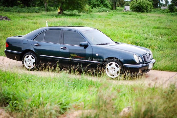 Mercedes-Benz รุ่นอื่นๆ 1996 รุ่นย่อยอื่นๆ Sedan เบนซิน น้ำเงิน รูปที่ 2