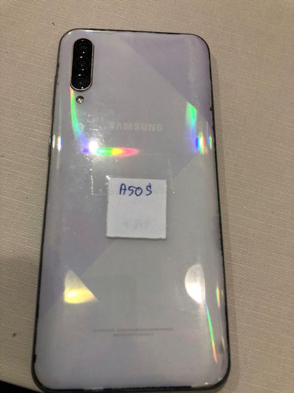 ขาย Samsung A50s แรม4  สีขาว
