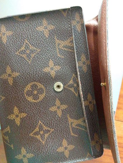 กระเป๋าสตางค์ Louis Vuitton แท้โมโนแกรม 3 พับ เจ้าของขายเอง  รูปที่ 15