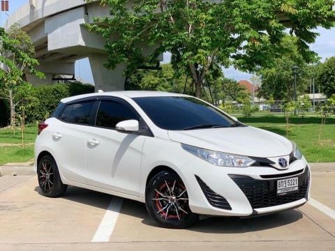 Toyota Yaris 2019 1.2 E Sedan เบนซิน ไม่ติดแก๊ส เกียร์อัตโนมัติ ขาว