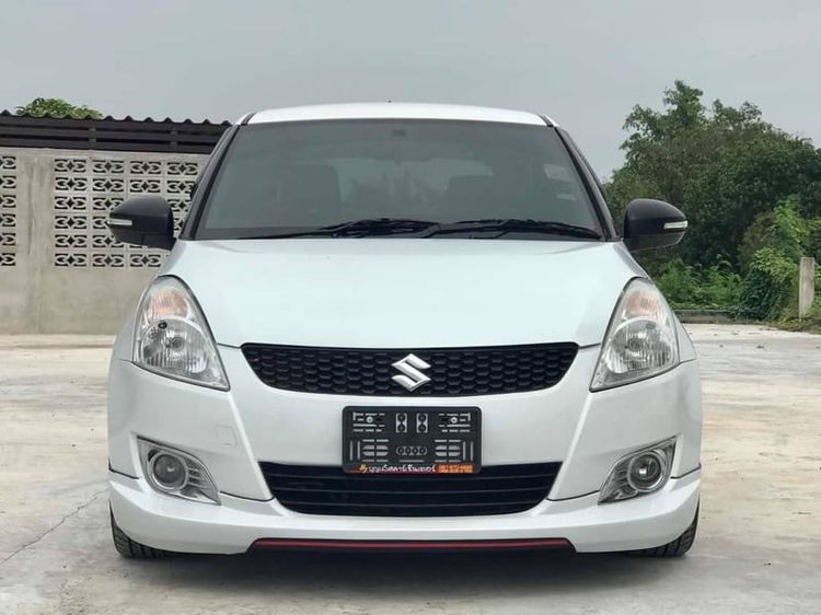 รถ Suzuki Swift 1.2 GLX สี ขาว