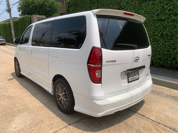 Hyundai H-1  2019 2.5 GRAND STAREX Van ดีเซล ไม่ติดแก๊ส เกียร์อัตโนมัติ ขาว รูปที่ 4