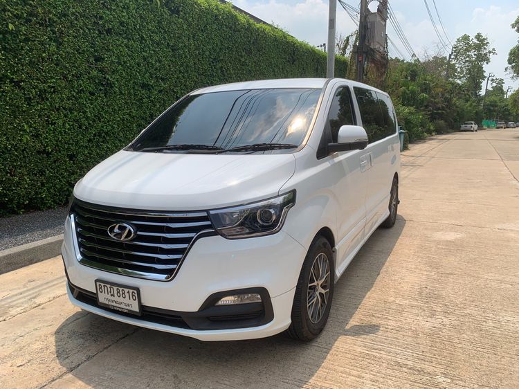 Hyundai H-1  2019 2.5 GRAND STAREX Van ดีเซล ไม่ติดแก๊ส เกียร์อัตโนมัติ ขาว