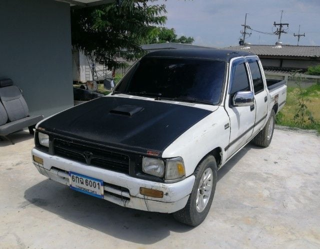 Toyota Hilux Mighty-X 1993 2.4 Pickup ดีเซล ไม่ติดแก๊ส เกียร์ธรรมดา ขาว