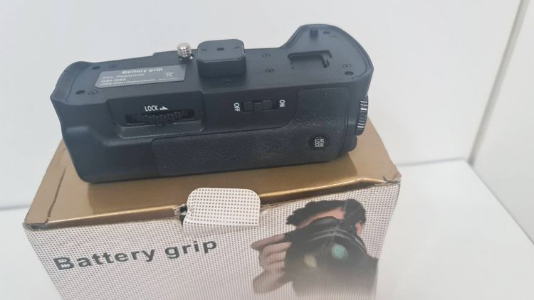 Battery Grip for Panasonic LUMIX G85 G80 แบตเตอรี่กริป กล้อง ของเทียบคุณภาพดี QCโดยช่าง มือสอง สภาพสวย used 