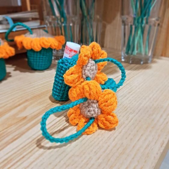 Crochet เคสยาดมไหมพรม ดอกทานตะวัน สำหรับยาดมหงส์ไทย และโป๊ยเซียน งานฝีมือ รูปที่ 5