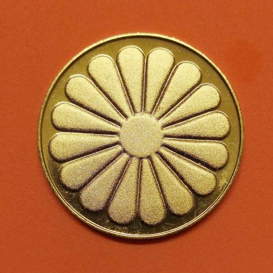 เหรียญที่ระลึก 50 ปี แห่งการครองราชย์ของจักรพรรดิญี่ปุ่น เหรียญชุบทอง ขนาด 3 เซน รูปที่ 4