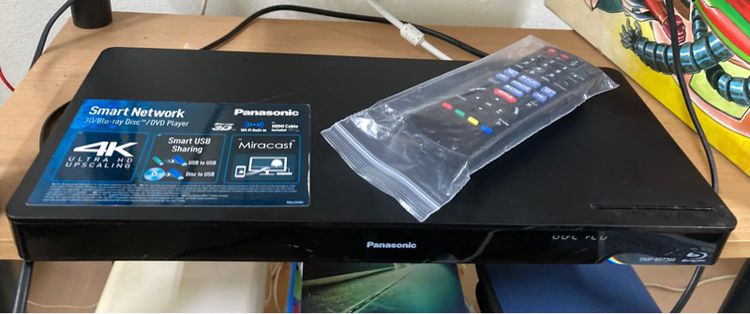 เครื่องเล่นบลูเรย์ Panasonic DMP-BDT360 อ่านแผ่น 3D ได้พร้อมรีโมท 850 บาท