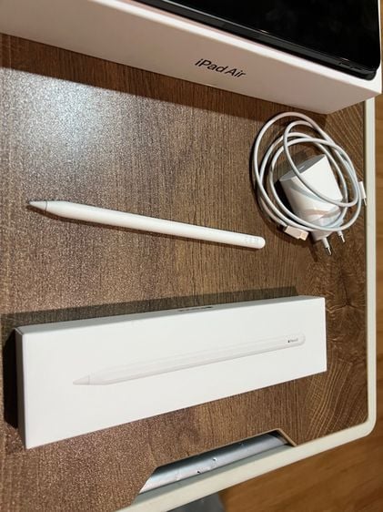 Apple Ipad Air 5 64 GB Wifi พรัอม ปากกา