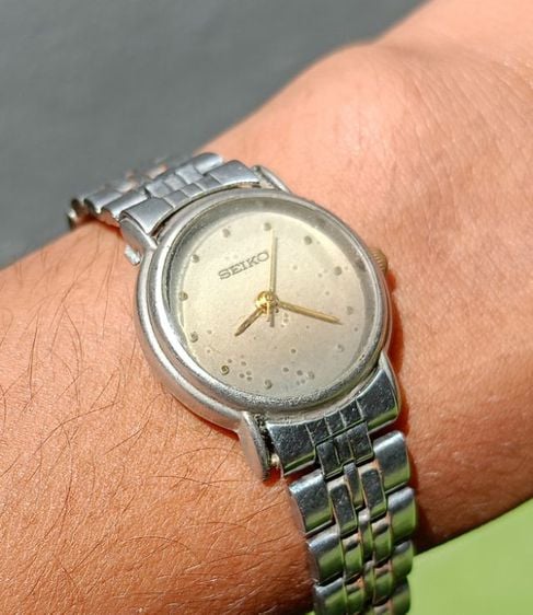 สแตนเลส 🔥🔥🔥 เปิดขาย นาฬิกา SEIKO QUARTZ งาน Vintage เก่าเก็บ โดยมีการออกเเบบ เเละ ดีไซด์ หน้าปัดได้ สวยมากๆ🔥🔥🔥