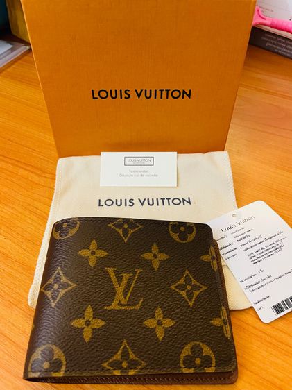  Louis vuitton multiple wallet 