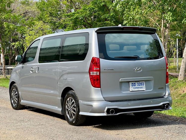 Hyundai H-1  2019 2.5 Maesto Touring Van ดีเซล ไม่ติดแก๊ส เกียร์อัตโนมัติ เทา รูปที่ 2