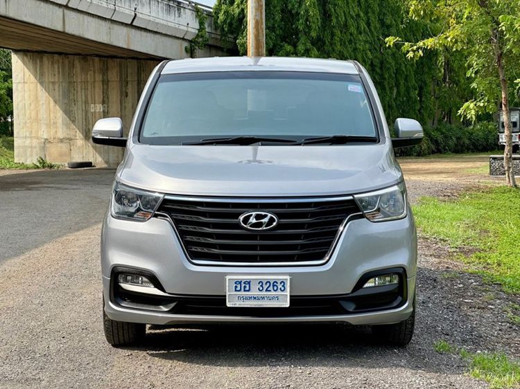 Hyundai H-1  2019 2.5 Maesto Touring Van ดีเซล ไม่ติดแก๊ส เกียร์อัตโนมัติ เทา รูปที่ 3