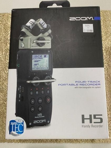 Zoom H5 Handy Recorder with Interchangeable Microphone System เครื่องบันทึกเสียงพกพาเปลี่ยนหัวไมค์ได้ พร้อมไมค์สเตอริโอคุณภาพระดับมืออาชีพ