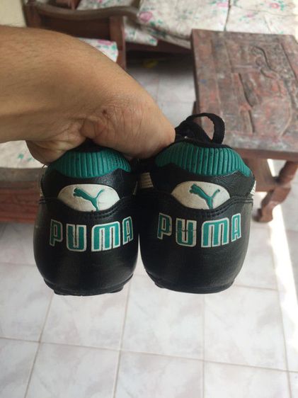 ขายรองเท้าฟุตบอลชาย Puma Classic ไซส์ 42 นิ้ว JP 265