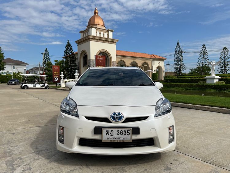 Toyota Prius 2012 1.8 Hybrid Top Grade Sedan ไฮบริด ไม่ติดแก๊ส เกียร์อัตโนมัติ ขาว รูปที่ 2