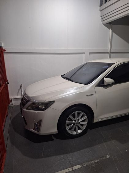 Toyota Camry 2012 2.5 Hybrid Sedan ไฮบริด ไม่ติดแก๊ส เกียร์อัตโนมัติ ขาว