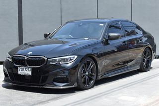 BMW330e  M Sport ( G20 ) ปี 2021  สีดำ