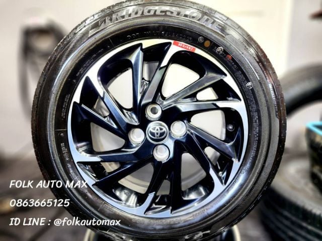 ล้อ Yaris Vios Toyota ขอบ 15 พร้อมยาง Bridgestone ป้ายแดงปี 23 ตุ่มสีเส้นยังอยู่ ราคา 15,900 บาท