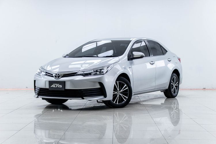 Toyota Altis 2018 1.8 G Sedan เบนซิน ไม่ติดแก๊ส เกียร์อัตโนมัติ เทา รูปที่ 4