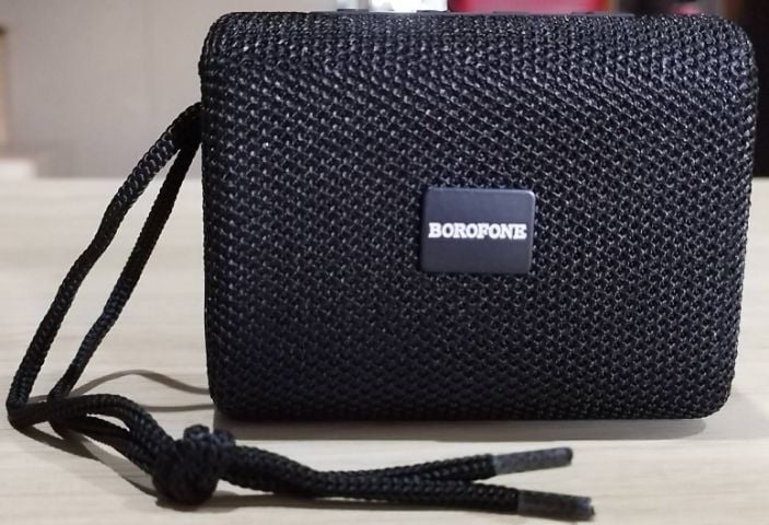 ขายลำโพงบลูทูธไร้สายแบบพกพายี่ห้อ Borofone รุ่น BR18 สีดำ รองรับการเล่นเพลงผ่าน Bluetooth, USB และ Micro SD Card สินค้าใหม่