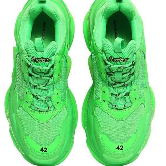 อื่นๆ รองเท้าผ้าใบ ผ้าใบ เขียว 🌼ส่งต่อ🌼 balenciaga triple s size 42 neon green สภาพใหม่ไม่มีตำหนิงานคัดเกรดของแท้