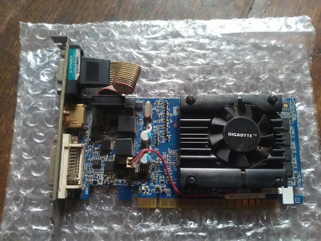 จอภาพ การ์ดจอ GIGABYTE GT210 1GB 1F DDR3 P13712 (มือสองพร้อมใช้งาน)