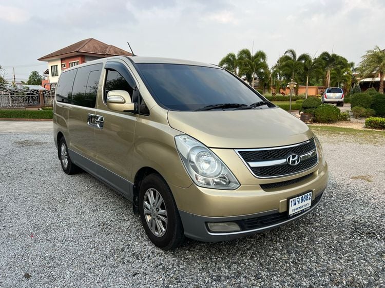 Hyundai H-1  2012 2.5 Deluxe Van ดีเซล ไม่ติดแก๊ส เกียร์อัตโนมัติ บรอนซ์ทอง รูปที่ 4