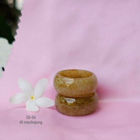 แหวนหยกพม่า หยกน้ำผึ้ง Yellow Jade 