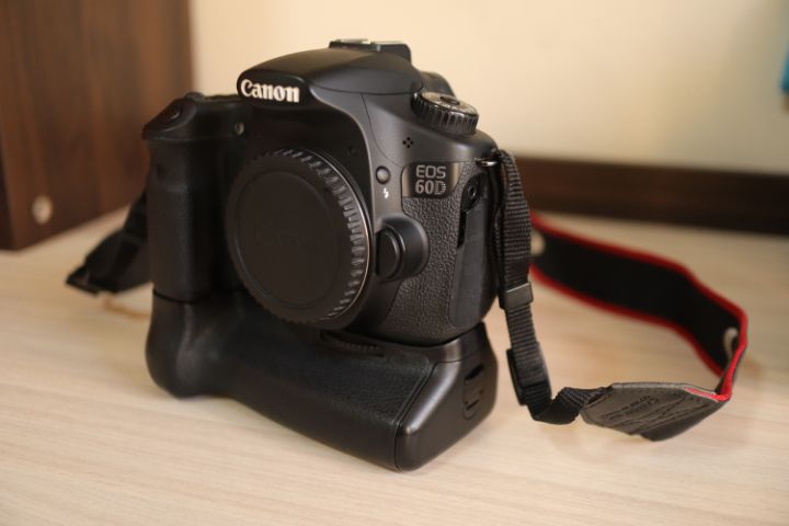 Canon กล้อง DSLR ไม่กันน้ำ กล้องถ่ายรูป