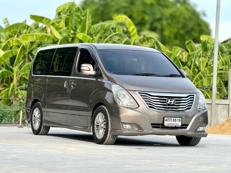 Hyundai Grand Starex 2013 2.5 VIP Utility-car ดีเซล ไม่ติดแก๊ส เกียร์อัตโนมัติ น้ำตาล