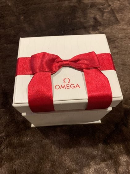 กล่อง นาฬิกา omega 