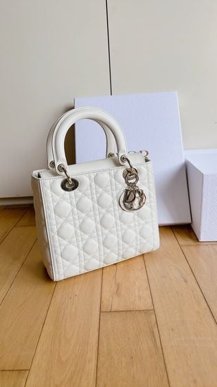 กระเป๋า Dior รูปที่ 1