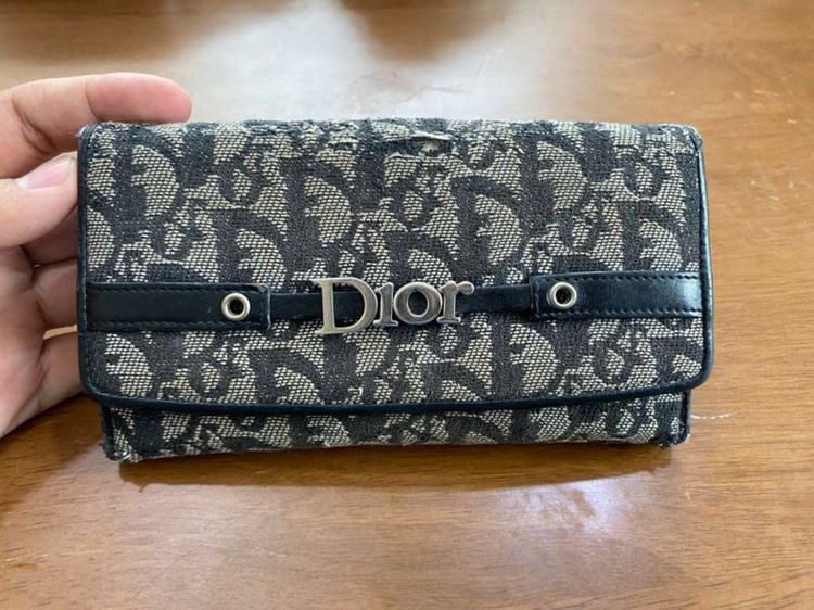 กระเป๋า Diorแท้ มือสอง 3500฿ ขายตามสภาพ 