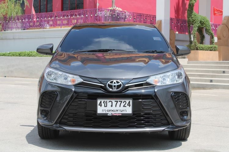 รถ Toyota Yaris 1.2 Entry สี เทา