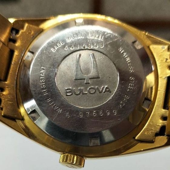 นาฬิกาเรือนทอง bulova ทรง day date สัปดาห์อยู่เลข 12 เรือนทองสภาพนางฟ้า ดูชอบติดต่อต่อรองราคาได้ครับ