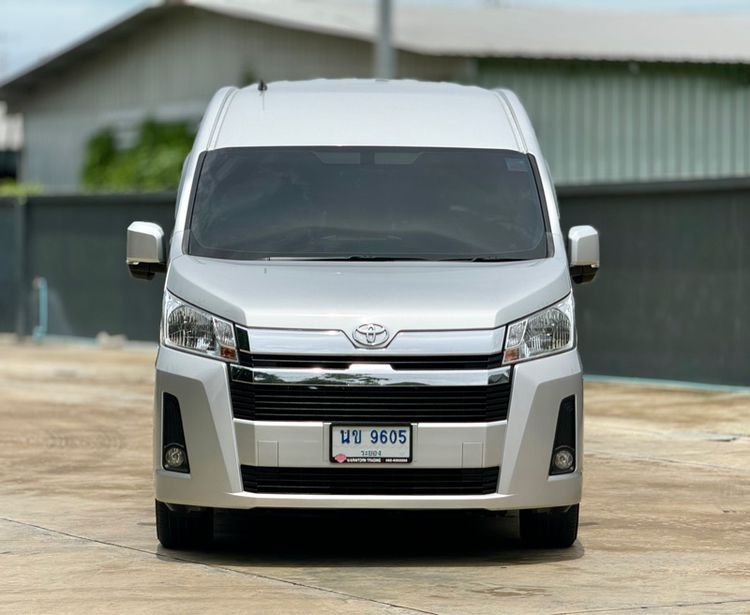 Toyota Commuter 2020 2.8 Van ดีเซล ไม่ติดแก๊ส เกียร์อัตโนมัติ เทา รูปที่ 3
