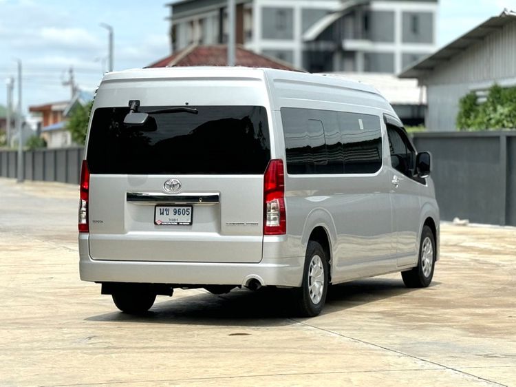 Toyota Commuter 2020 2.8 Van ดีเซล ไม่ติดแก๊ส เกียร์อัตโนมัติ เทา รูปที่ 4