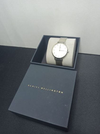 เงิน นาฬิกา daniel wellington serial number 01200014862
