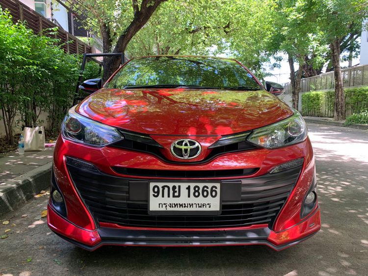 Toyota Yaris ATIV 2018 1.2 Sport Sedan เบนซิน ไม่ติดแก๊ส เกียร์อัตโนมัติ แดง รูปที่ 3