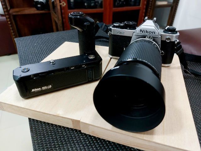 ขายกล้องฟิล์มnikonFM2เลนส์35-200nikonและมอเตอร์ไดร์MD-12