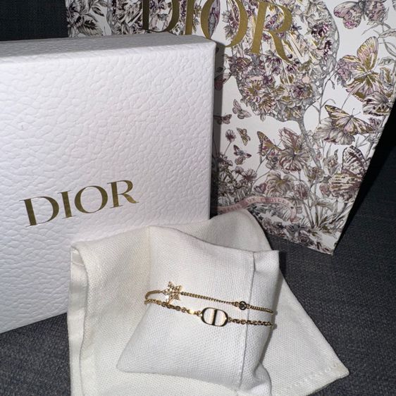 สร้อยข้อมือ Dior CD bracelet