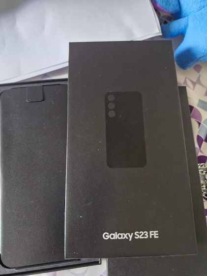 Samsung Galaxy S23 128 GB S23  FE พึ่งซื้อเครื่องมาได้แค่ 11 วัน ท่านใดสนใจนัดไปส่ง ให้ถึงมือท่านเลยครับ สนใจ สภาพ 100เปอร์ เหมือนมือ 1 