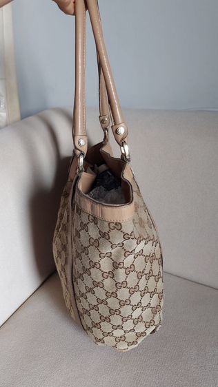กระเป๋า Gucci แท้ ทรงสะพายไหล่ รูปที่ 5