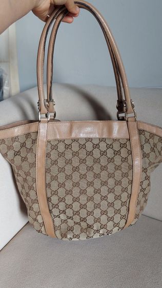 กระเป๋า Gucci แท้ ทรงสะพายไหล่ รูปที่ 4