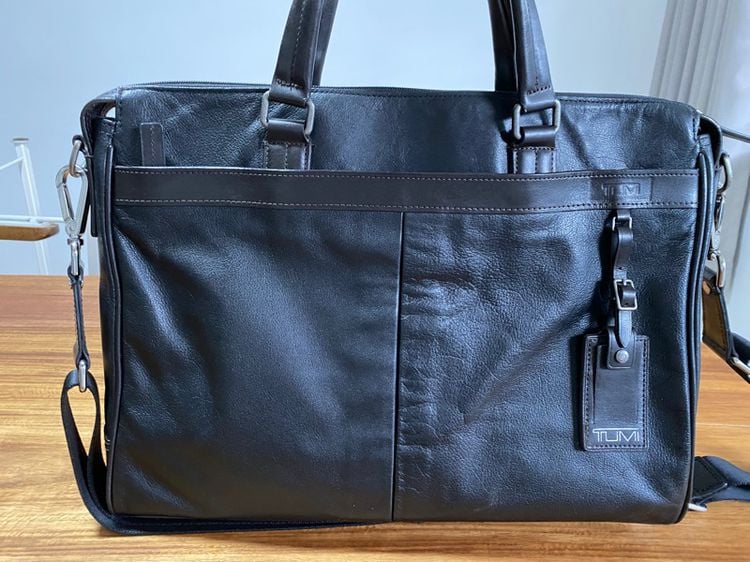หนังแท้ ดำ 🔥ส่งต่อ🔥 Tumi Easton Slim Top Zip Brief Briefcase Leather Bag