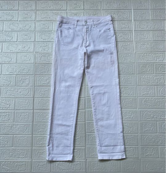 อื่นๆ กางเกง ขาว Uniqlo ezy jeans ทรง slim ชายหญิง ใส่ได้